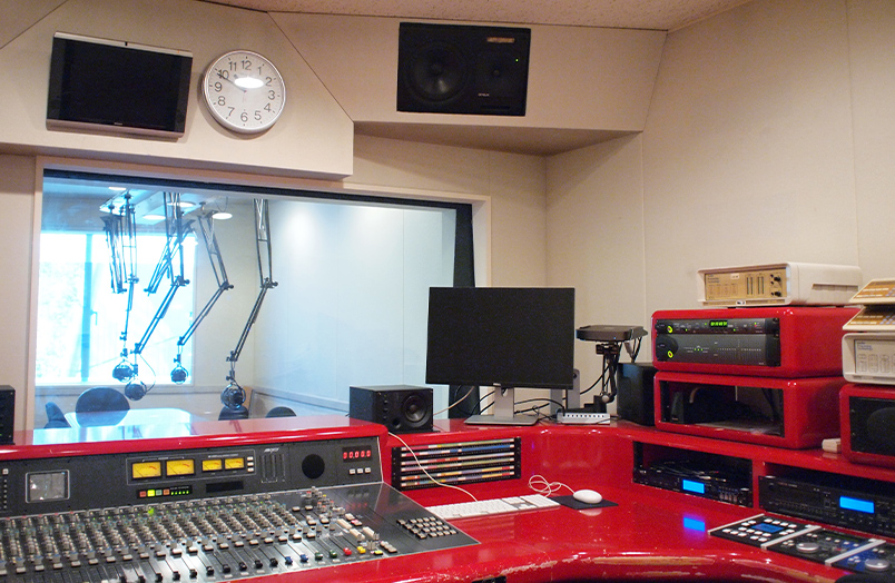 B Studio 2