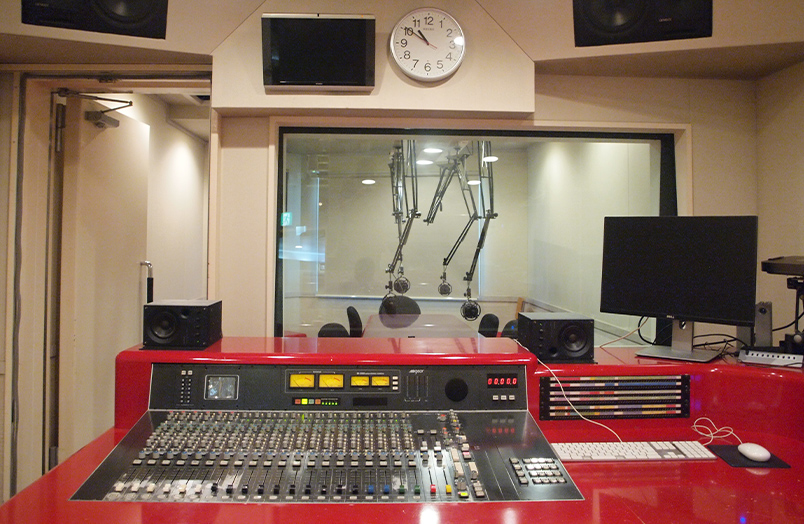 B Studio 3